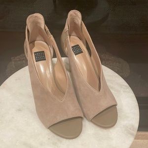 White House Black Market Tope shoes